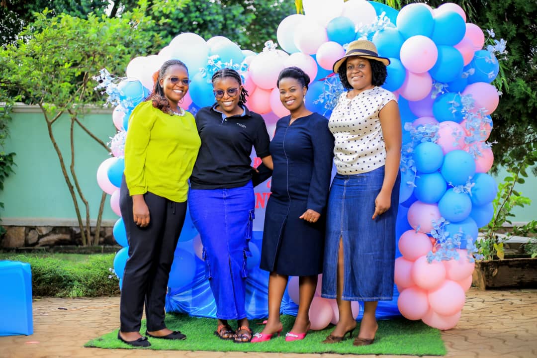 A pose with our Guests